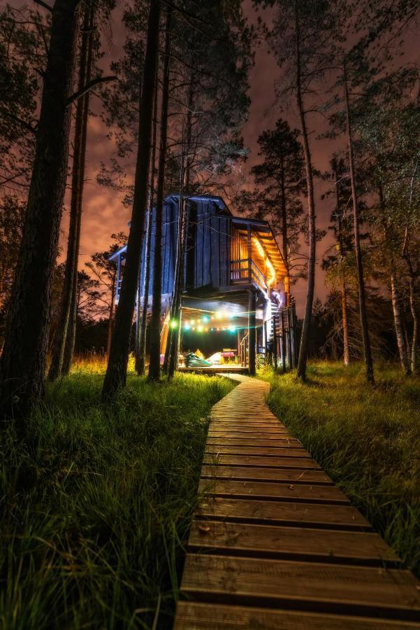 Villa Sambliku Treehouse à Jogisoo Extérieur photo
